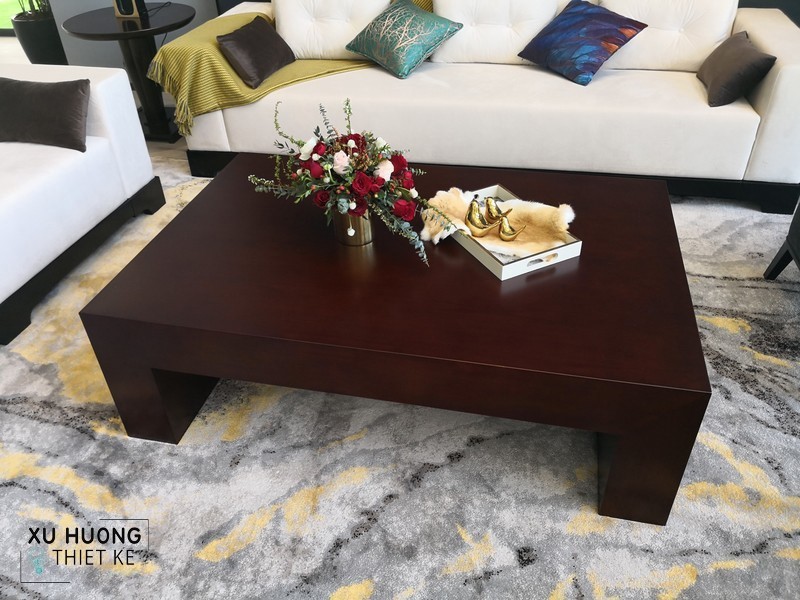 Tượng chim gốm passer mạ vàng trong không gian phòng khách