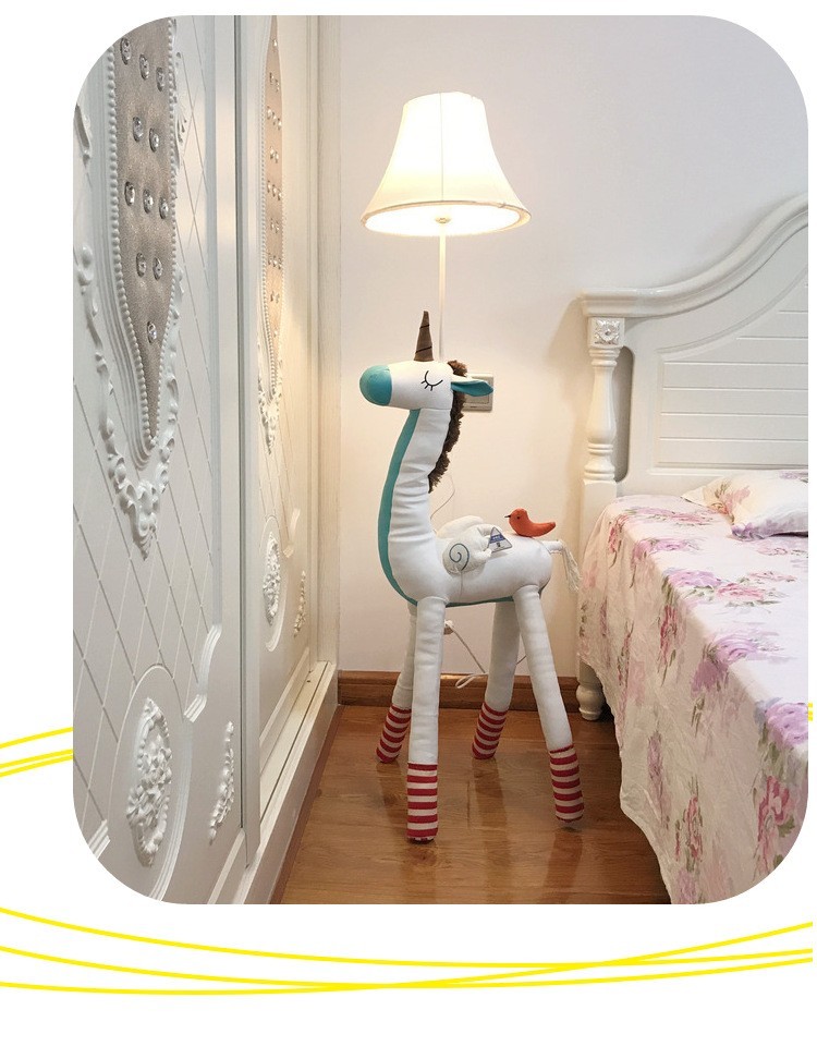 Đèn cây đứng Unicorn màu trắng