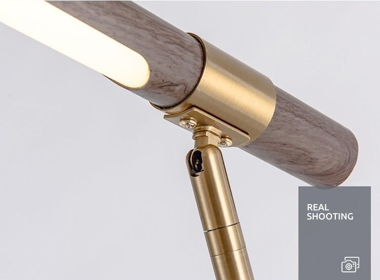 Chất liệu sang trọng cùng lỗi thiết kế hiện đại, cao cấp của đèn để bàn Wooden Lima