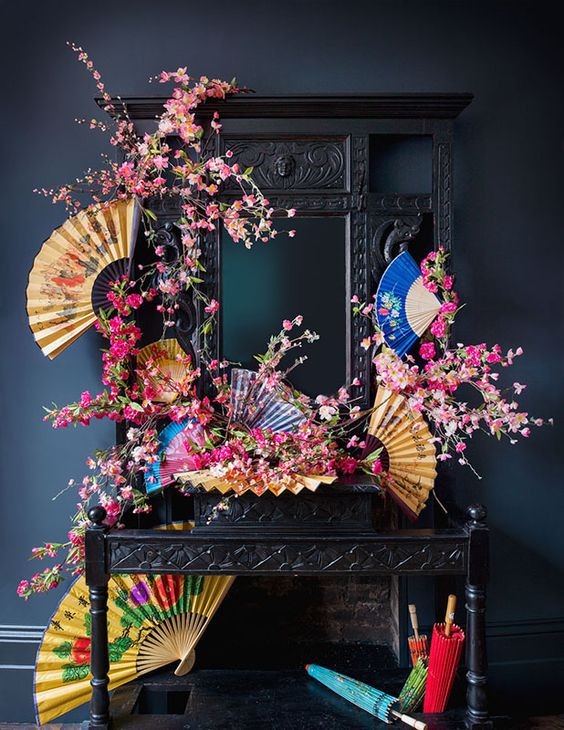 Trang trí quạt giấy ngày tết