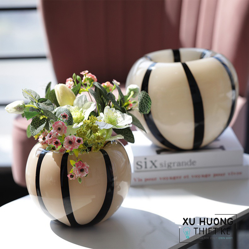 Bình hoa thủy tinh bầu tròn sọc Margaux