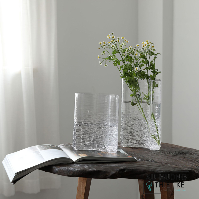 Lọ thủy tinh cắm 1 bông trong suốt Majori