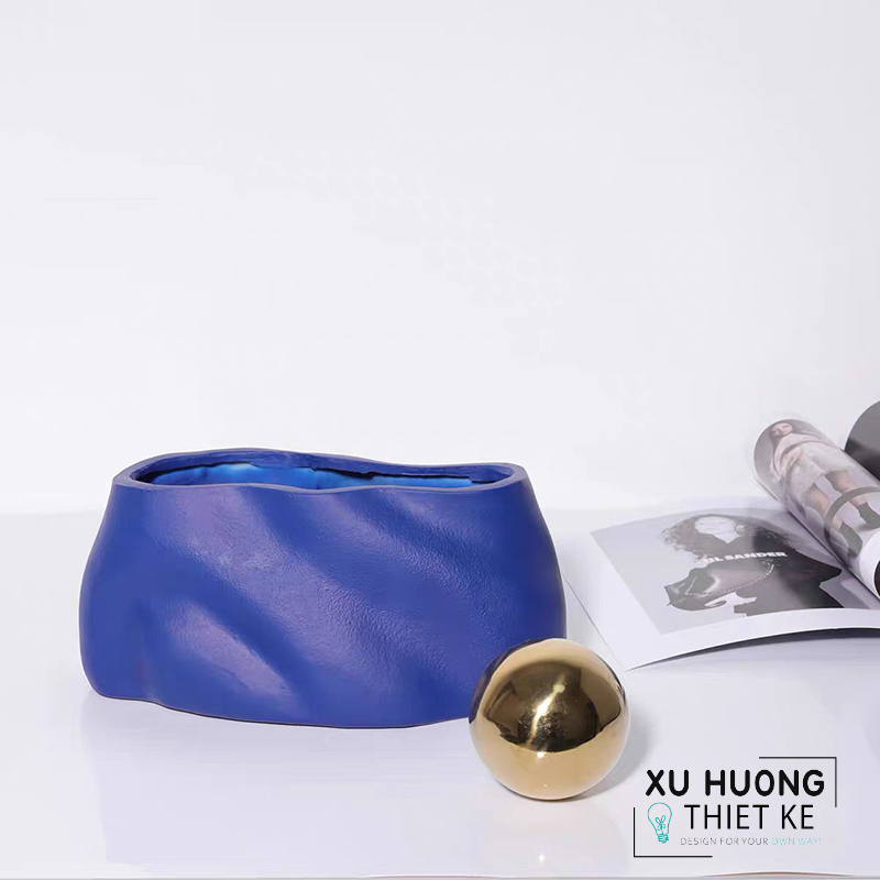 Tượng trang trí bình đựng bóng Adalicia