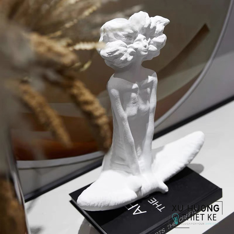 Tượng trang trí cô gái Bắc Âu Madeleine