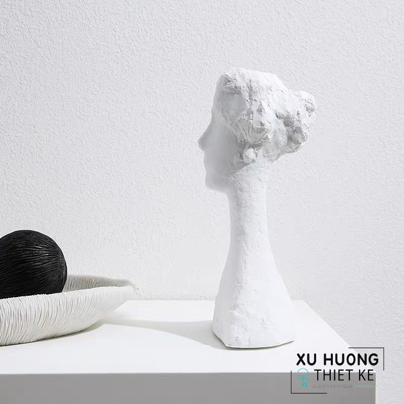 Tượng trang trí người phụ nữ Bắc Âu Adalene