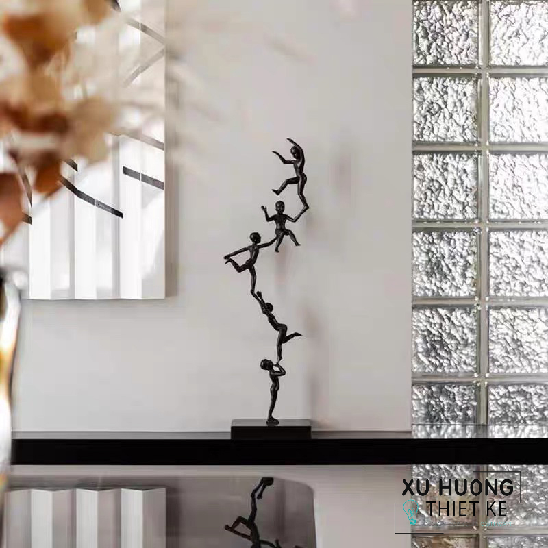 Tượng trang trí xếp cột hiện đại