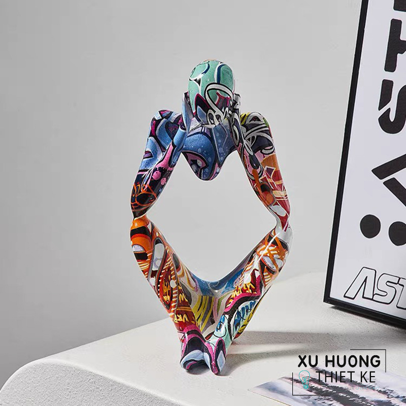 Tượng trang trí cô gái đa sắc trừu tượng
