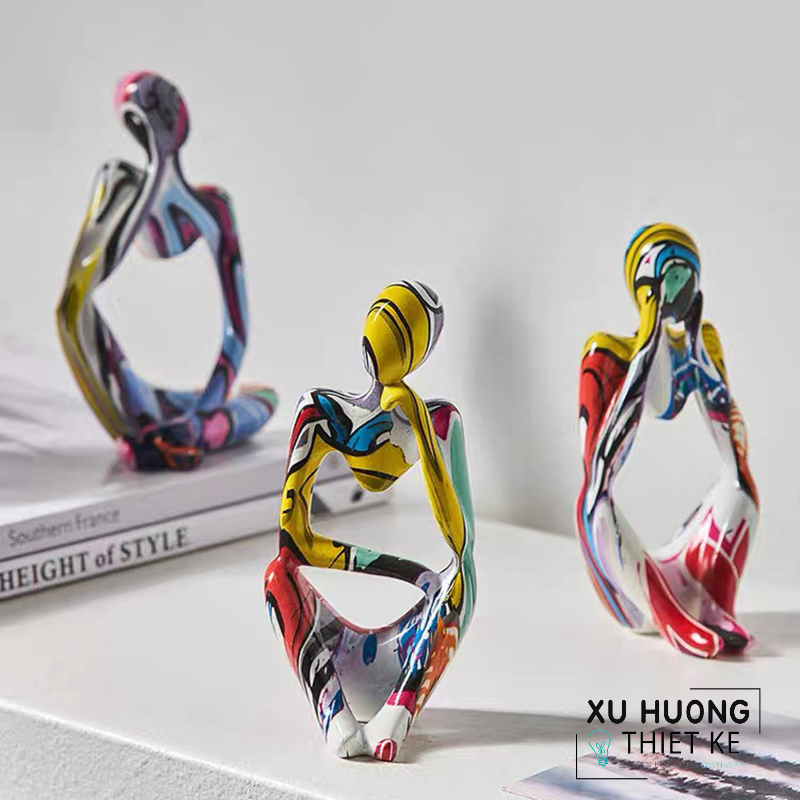 Tượng trang trí cô gái đa sắc trừu tượng