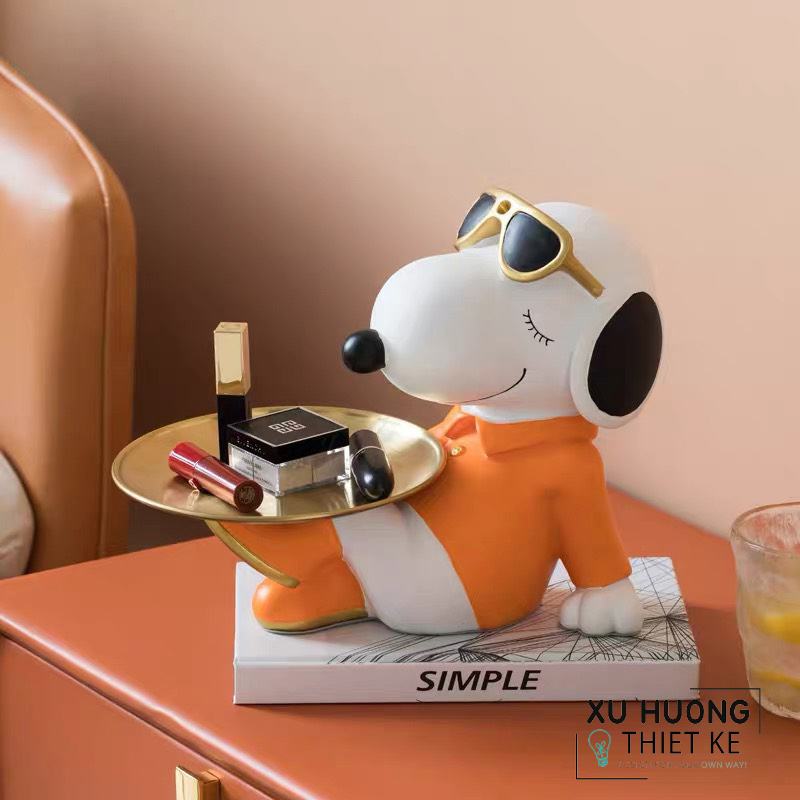 Tượng trang trí Chó Snoopy bê đĩa