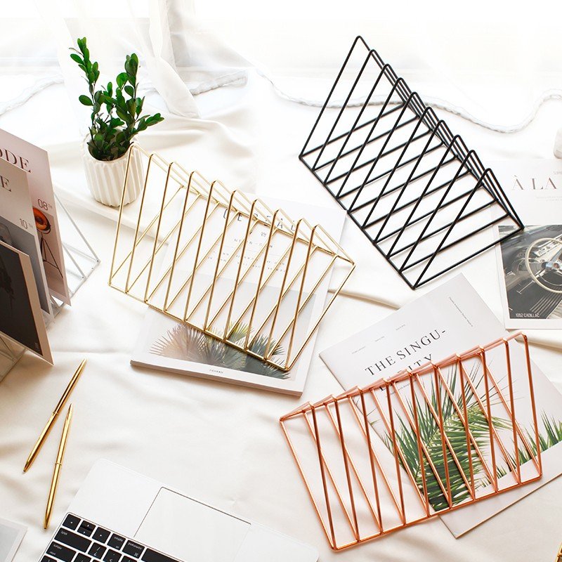 Giá sách Triangle để bàn