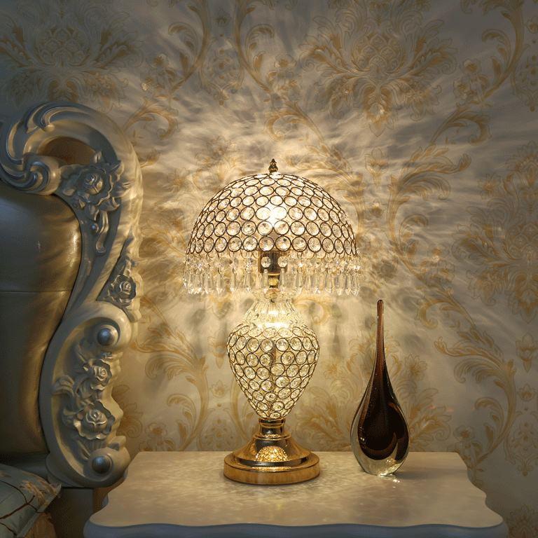 Đèn để bàn Queen