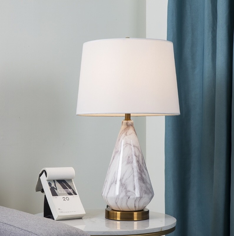 Đèn Tinama đá cẩm thạch