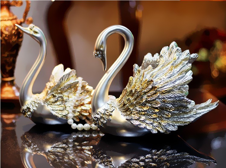 Tượng thiên nga Royal Dinnie