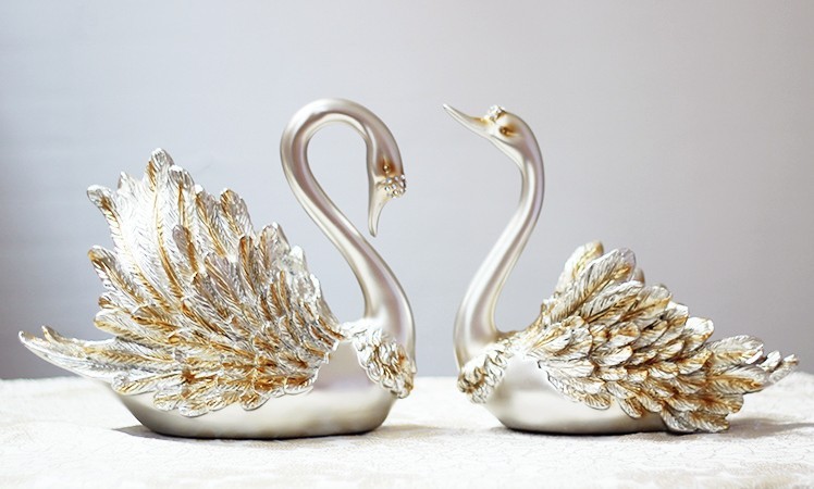 Tượng thiên nga Royal Dinnie