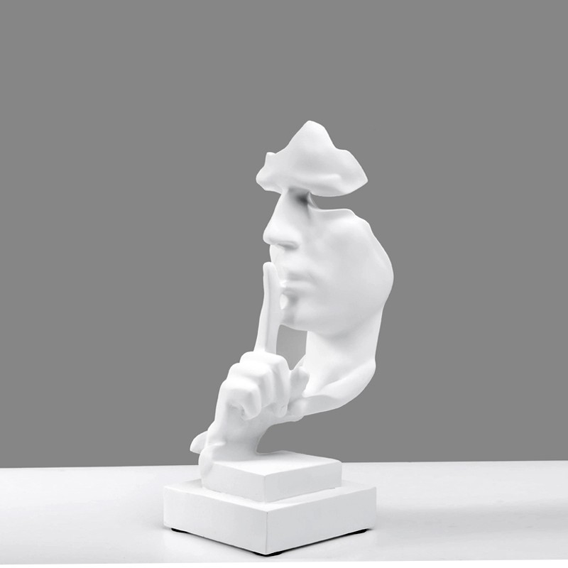 Tượng im lặng là vàng