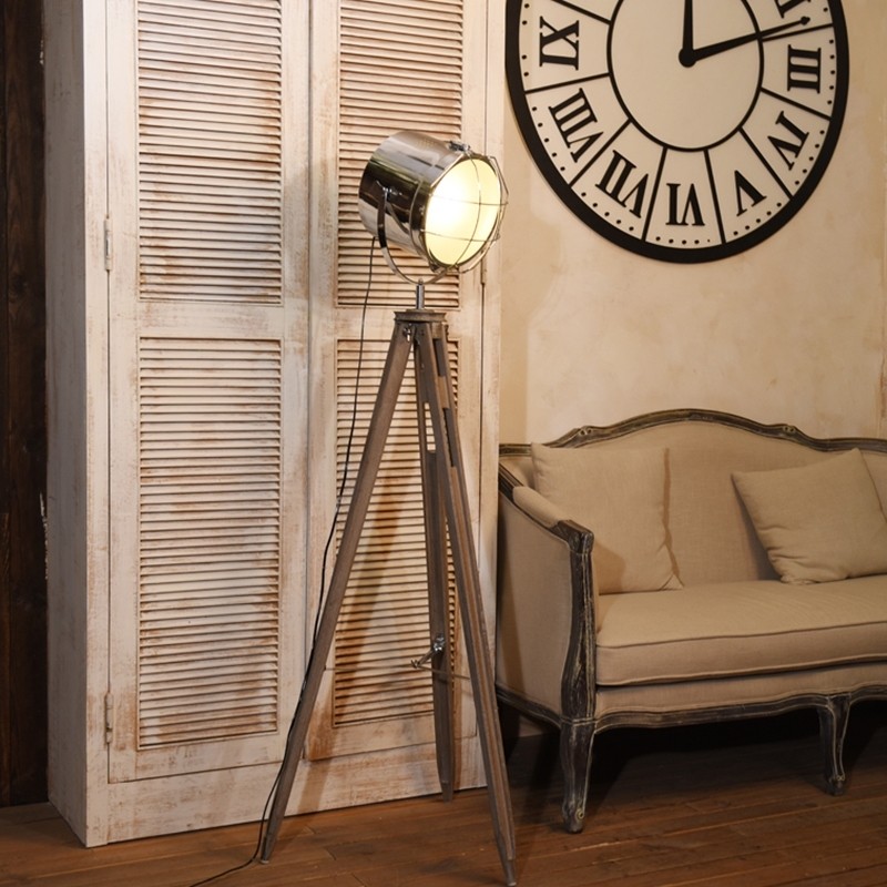 Đèn cây đứng Firmost