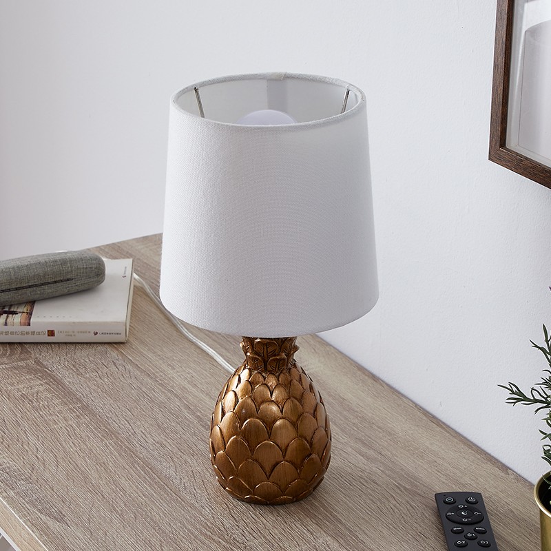 Đèn để bàn Yelowin