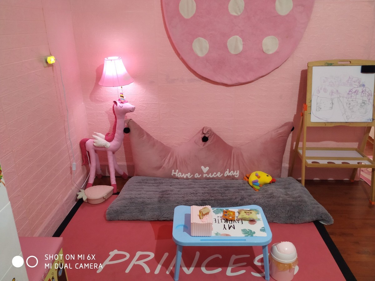 Đèn cây đứng Unicorn