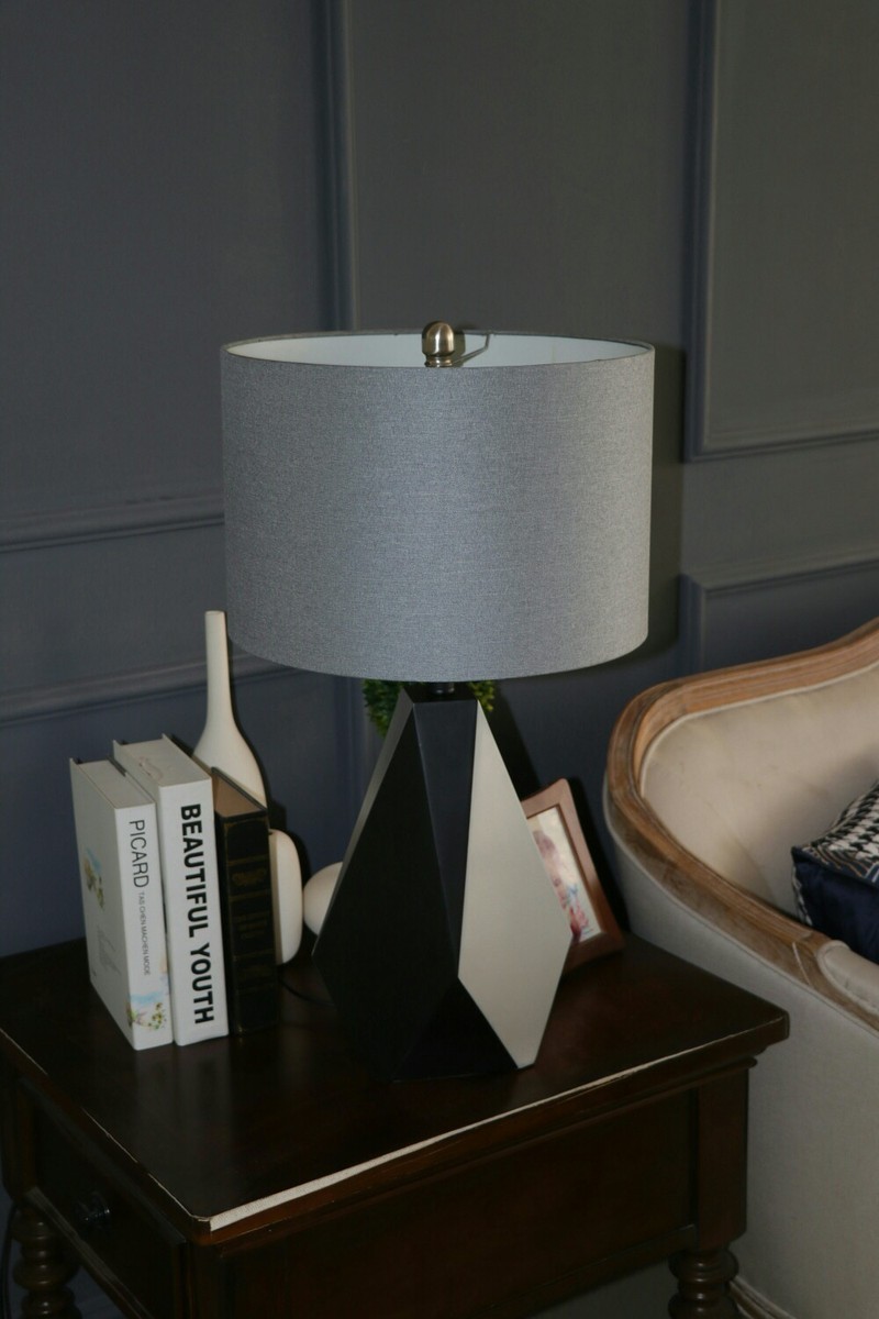 Đèn ngủ đầu giường Trico