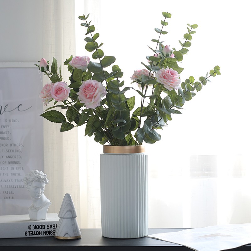 Lá bạch đàn giả