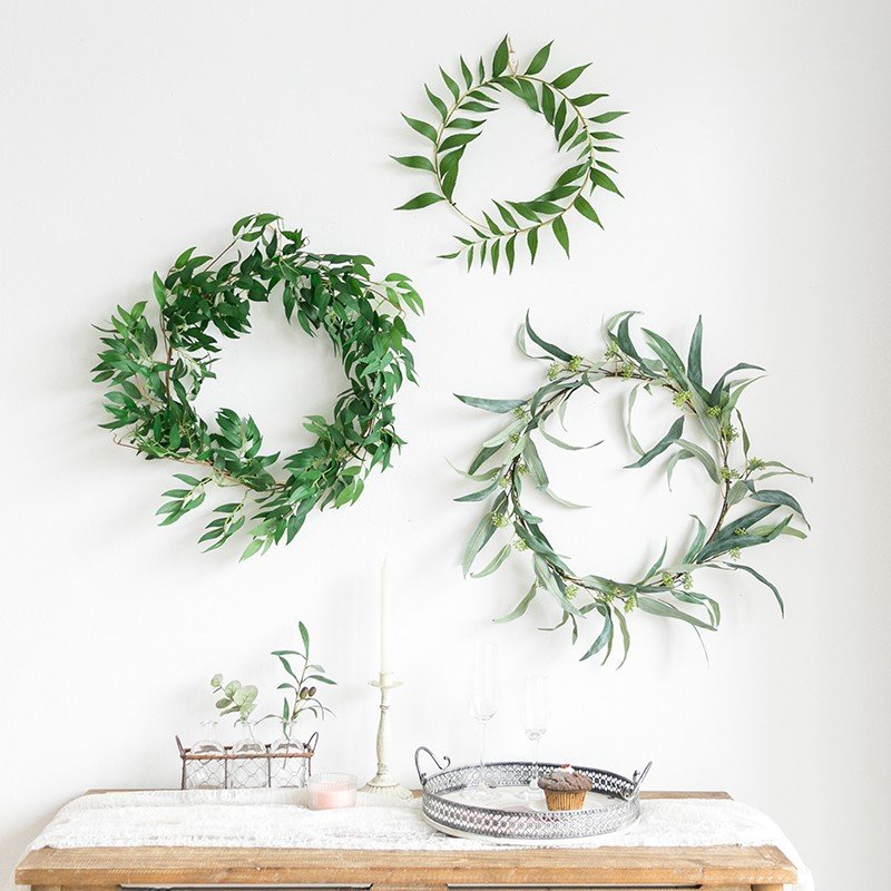 Vòng lá bạch đàn trang trí