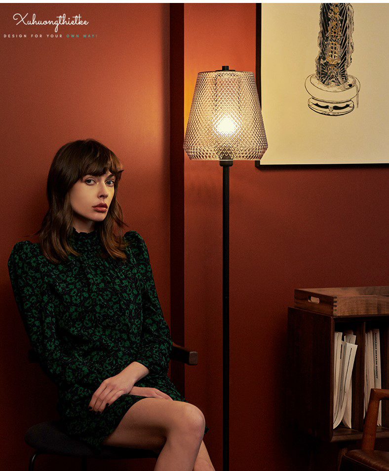 Đèn đứng phòng khách Golden Empire