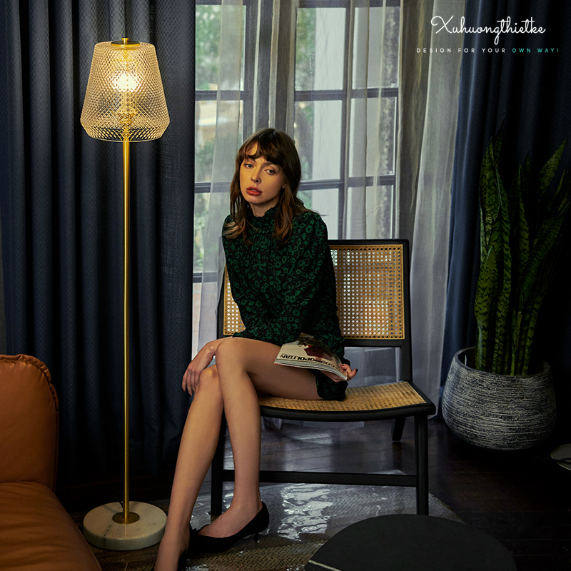Đèn đứng phòng khách Golden Empire
