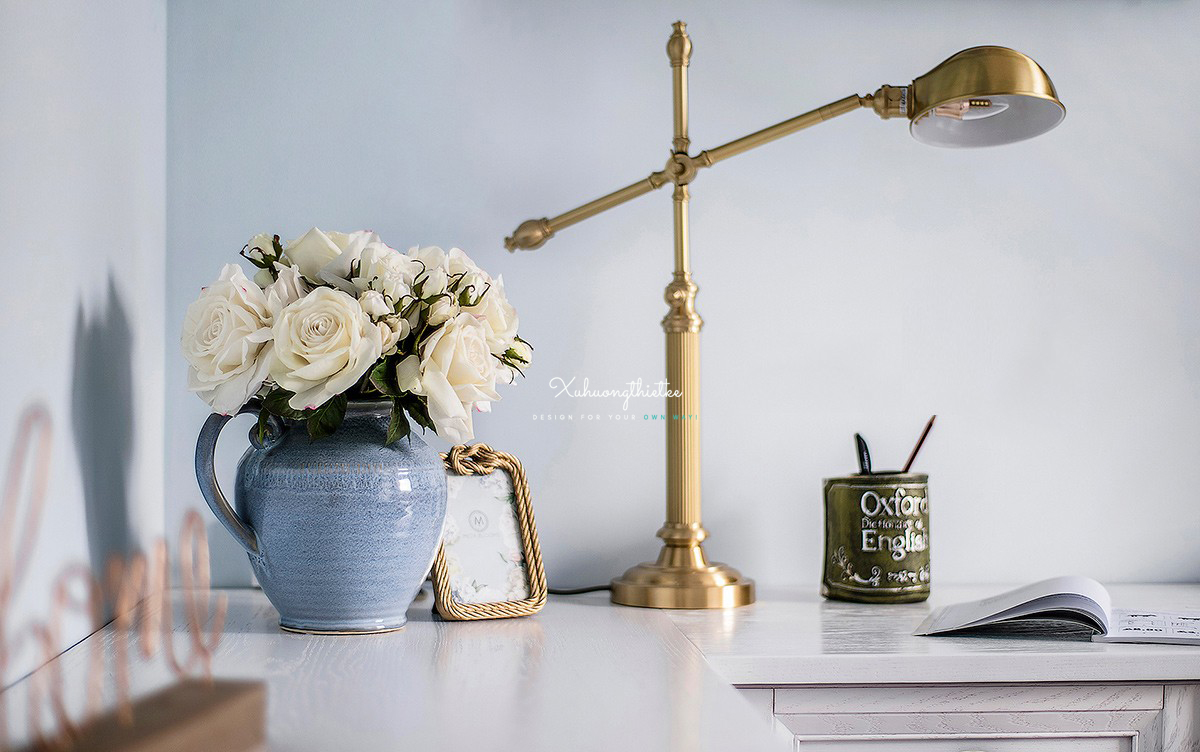 Đèn để bàn America Frida