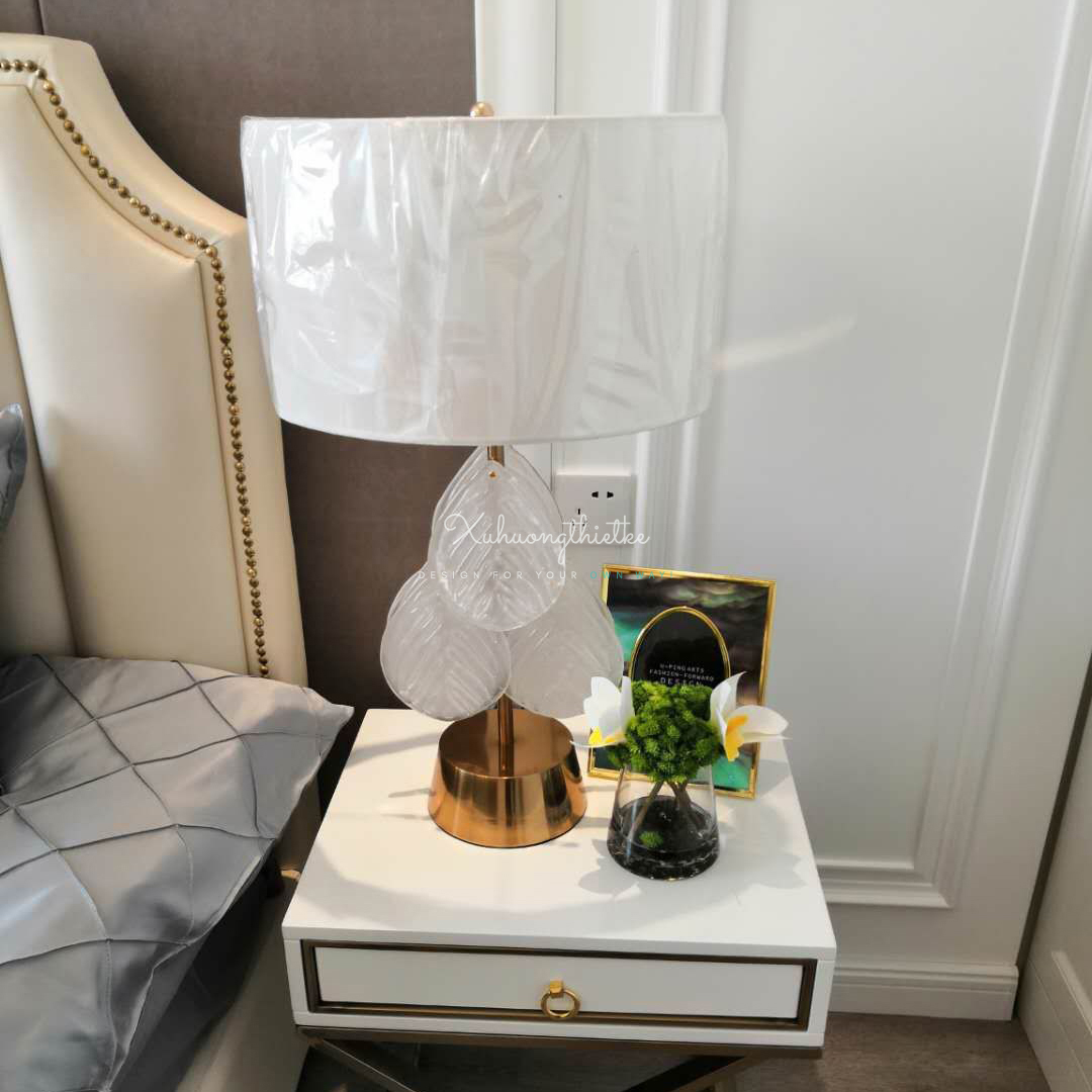 Đèn ngủ Julie Laura để bàn phong cách châu Âu