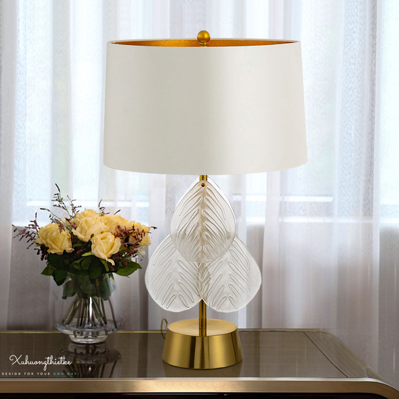 Đèn ngủ Julie Laura để bàn phong cách châu Âu