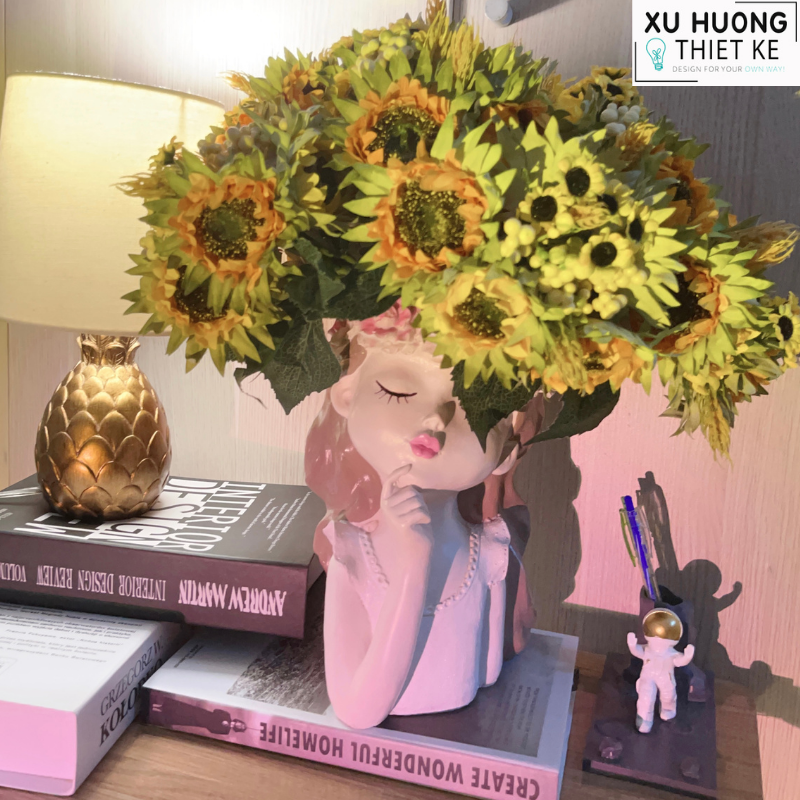 Bình cắm hoa cô gái Vivian