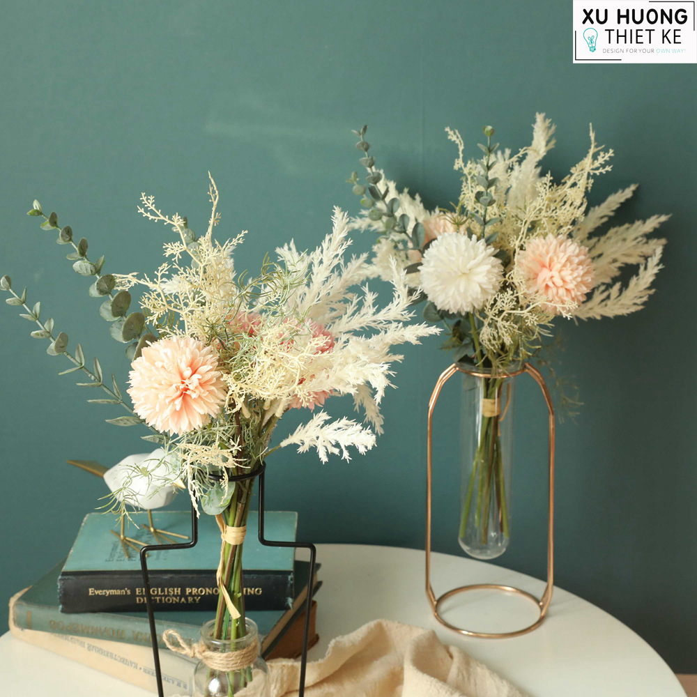 Bó hoa cỏ tuyết cầm tay